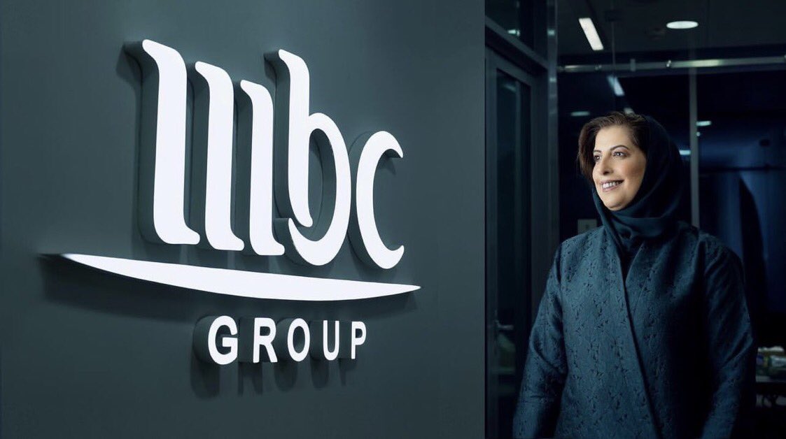 قصة نجاح " هناء عبدالله العمير" <a href="/Hn_Alomair/">Hana Abdullah Alomair</a> 
ومن مفاخر النجاح أن يكرمنا الله "بهناء " في مسلسل #خيوط_العازيب وتتولى كتابة الحلقة التجريبية ومن ثم تتولى الأشراف العام على ورشة النص. مباركُ وموفق وناجح من كانت هناء العمير في فريقه.. مبارك لنا وللفن توليها منصب  المدير الإبداعي في