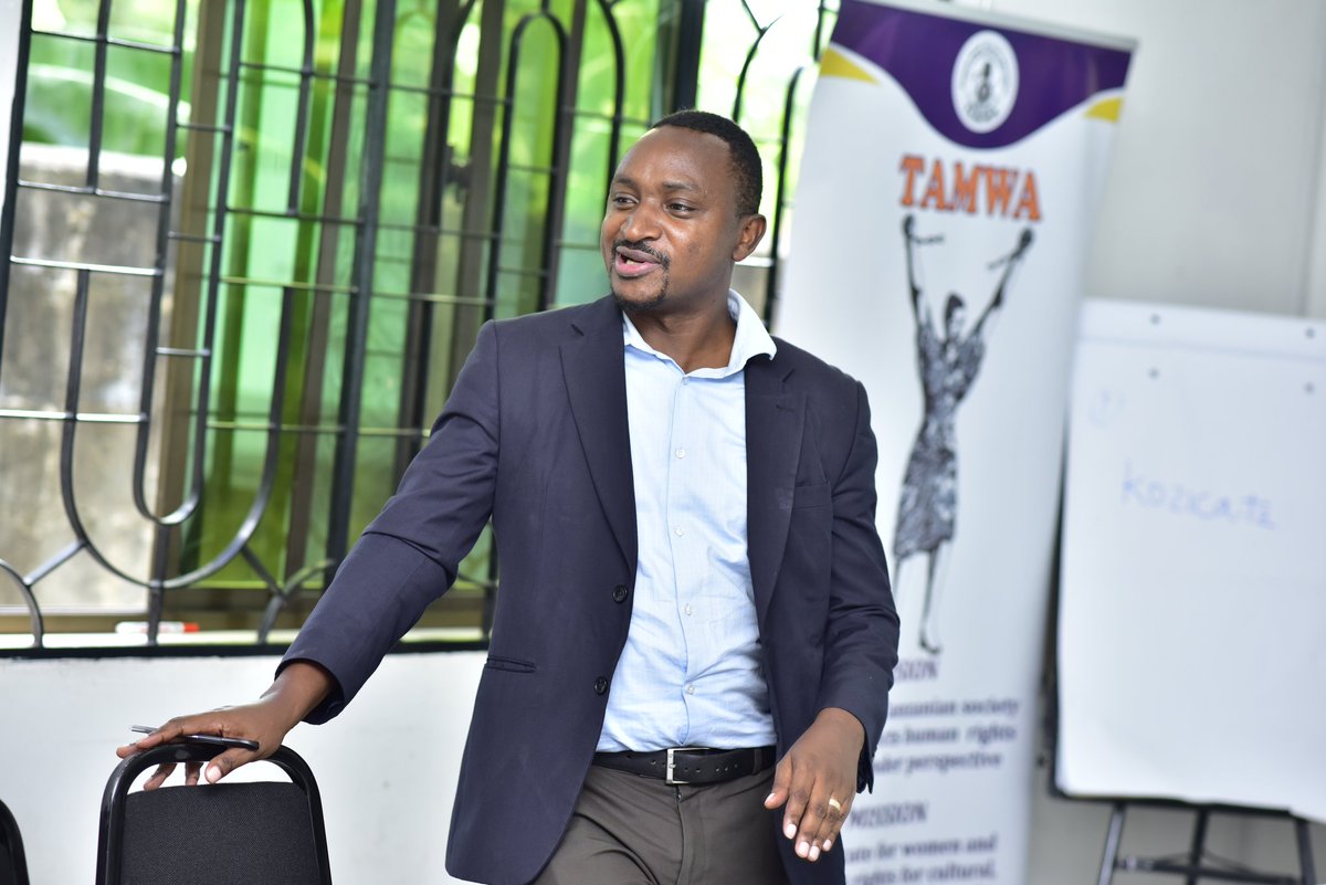 'When Science and Scientists collide, Journalists should stand on scientific Evidence and Facts' Syriacus Buguzi ~ ResearchCOM #MediaInScience @TAMWA_