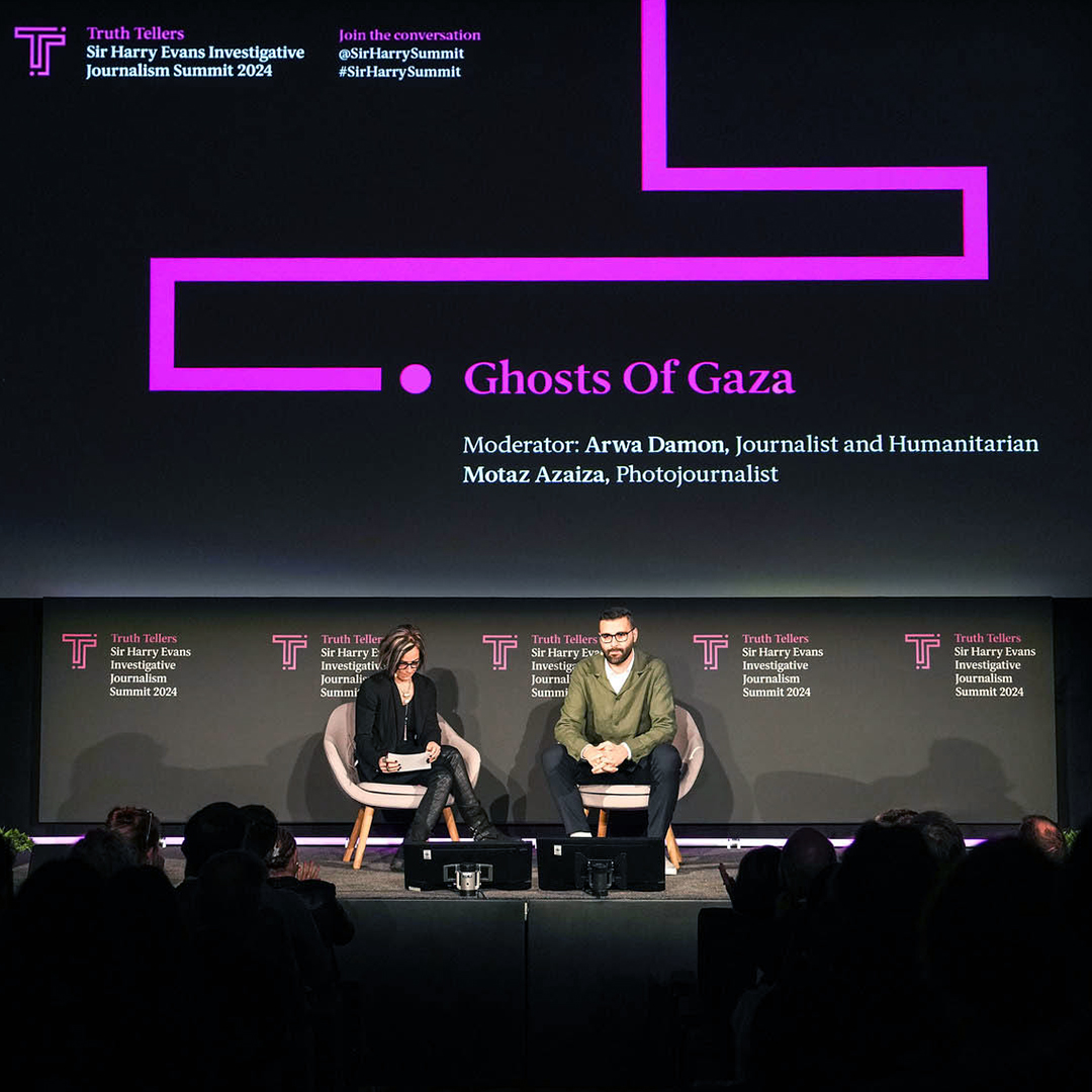 DesignbyST's tweet image. Great to see our branding for Truth Tellers @sirharrysummit in situ @RIBA this week. Watch all the panels from the day, featuring the likes of @krishgm @maitlis @lewis_goodall here: sirharrysummit.org/watch/. Proud to be part of a brilliant team led by the inimitable @TinaBrownLM