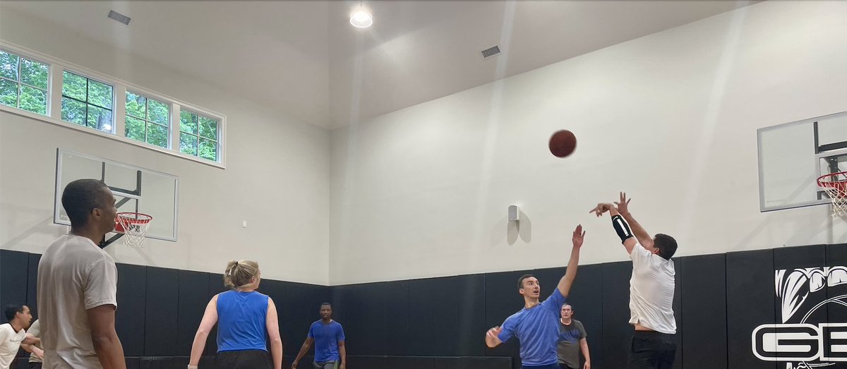abdelbarrspine's tweet photo. Happy to report faculty with another win at the annual @Dukeneurosurg faculty vs. resident basketball game.Special shout out to John Barr for winning MVP and Rory Goodwin for hosting.Also happy to report no new injuries, except to the residents' pride for yet another year:) https://t.co/ViMMpFNXVh