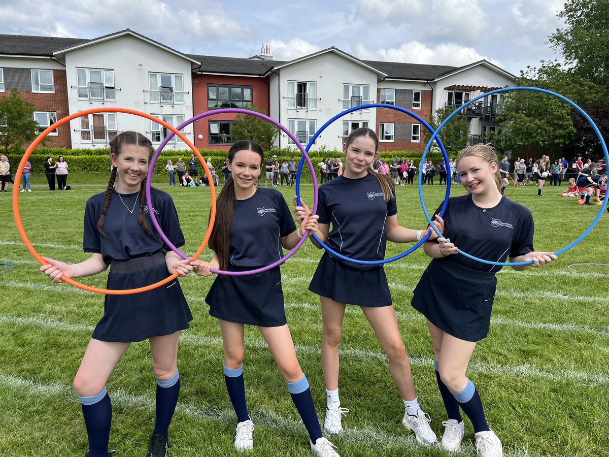 MiddlewichPE's tweet photo. Thank you to our wonderful PE ambassadors who helped to run Middlewich Primary Sports Day. It was a superb event in the sunshine. @MiddlewichHigh https://t.co/J1BwDtoE5t