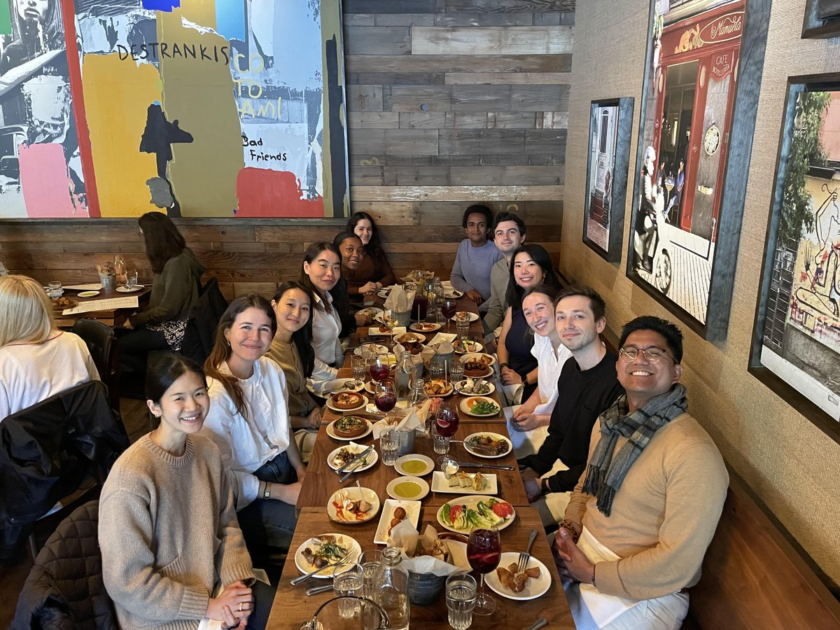 RealMoralityLab's tweet image. We had so much fun welcoming our incoming graduate students Seoyeon and Helen with a workshop and lab dinner! We are thrilled that they will be joining us soon🤩🩷
