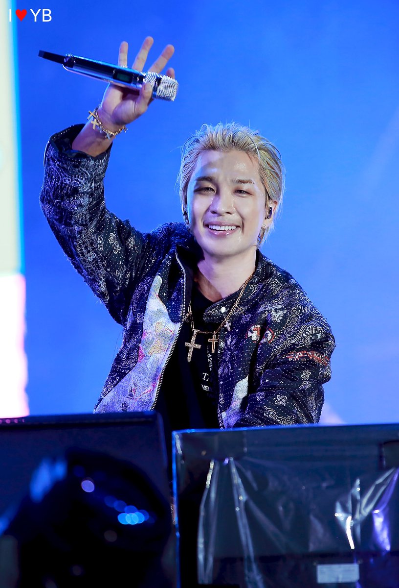 𝐒𝐇𝐈𝐍𝐄 𝐓𝐎 𝐄𝐀𝐑𝐓𝐇✨
𝗛𝗔𝗣𝗣𝗬 𝗕𝗜𝗥𝗧𝗛𝗗𝗔𝗬 𝗧𝗔𝗘𝗬𝗔𝗡𝗚🩵

#SHINE_TO_EARTH
#Night_falls_down_sun_goes_high
#영원토록_영배만_볼_태양
#태양 #TAEYANG <a href="/Realtaeyang/">TAEYANG</a>