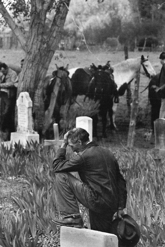 Taos, New Mexico, USA, Henri Cartier-Bresson, 1947