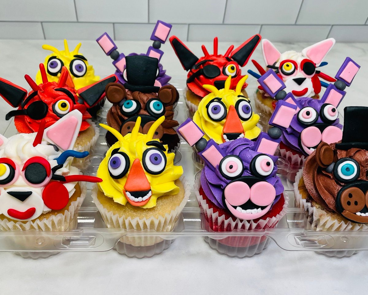 We'd spend Five Nights at Freddy's if they're serving these 😱

#fivenightsatfreddys #kupcakekitchen #wantcake #fivenightsatfreddyscake #customcupcakes #amazingcupcakes #cupcakeshop #cupcakery #cupcakeparty #cupcakeinspo #cupcakebouquet #dessertinspiration #santaclarita