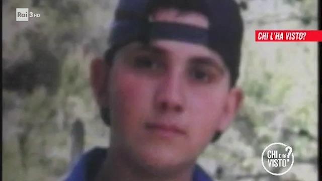 Ragazzo scomparso in Calabria: Il #17maggio 2002 Luca Cristello è uscito da casa della nonna a #Francica (#ViboValentia) dicendo che aveva appuntamento con un amico per vendere il suo cellulare. Vane le ricerche. Cosa gli è successo?  #chilhavisto→chilhavisto.rai.it/dl/clv/Scompar…