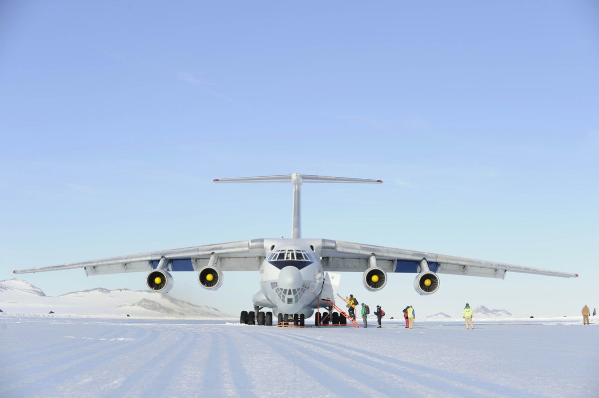 The IL-76 is our top choice for logistics during the season because of its ability to operate on unpaved runways. Its performance in reaching remote areas makes it one of our preferred aircraft for adventure in Antarctica’s interior. #RemoteAreas #IL76 Photo: Mike King