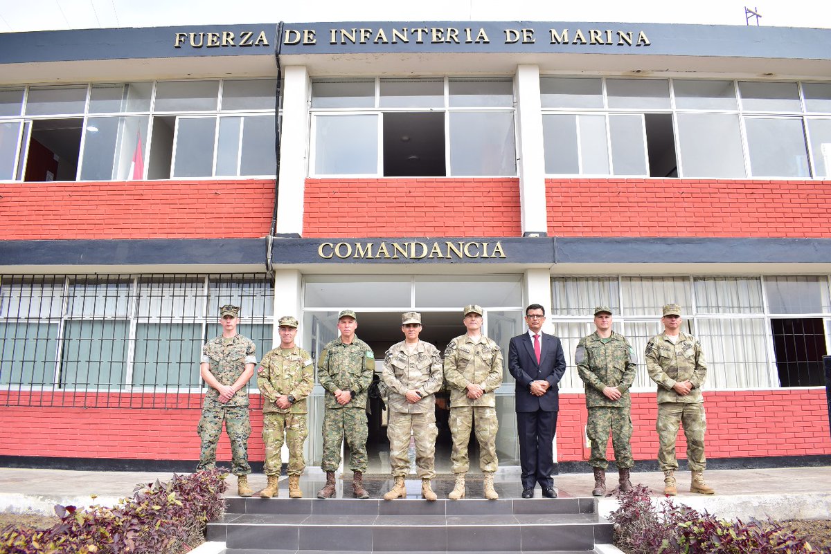 #MGPNoticias La Comandancia General de Operaciones del Pacífico, la Comandancia de la Fuerza de Infantería de Marina y el Centro de Entrenamiento de Operaciones Anfibias desarrollaron un Simposio Internacional con la participación de EEUU, Brasil, Argentina y Perú como anfitrión.