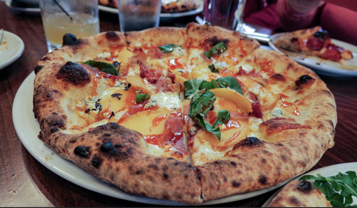 It’s #foodiefriday and #NationalPizzaPartyDay. If you’re in #breckenridge, CO, the best pizza is at #tinplatepizza. Want to share one along with a signature salad? #gobreck #breck #visitbreck #brecklife #visitcolorado #travelcolorado #travelwritersuniversity #ifwtw1 @ifwtwa1