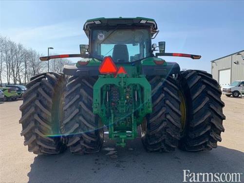 2023 John Deere 8R 310 👇 IVT (50K), premium comfort, dual pump, 5 remotes, ILS, MFWD with suspension, 310 HP, 1000 PTO & more, listed by @PremierEquip1. farms.com/used-farm-equi… #JohnDeere #Tractors