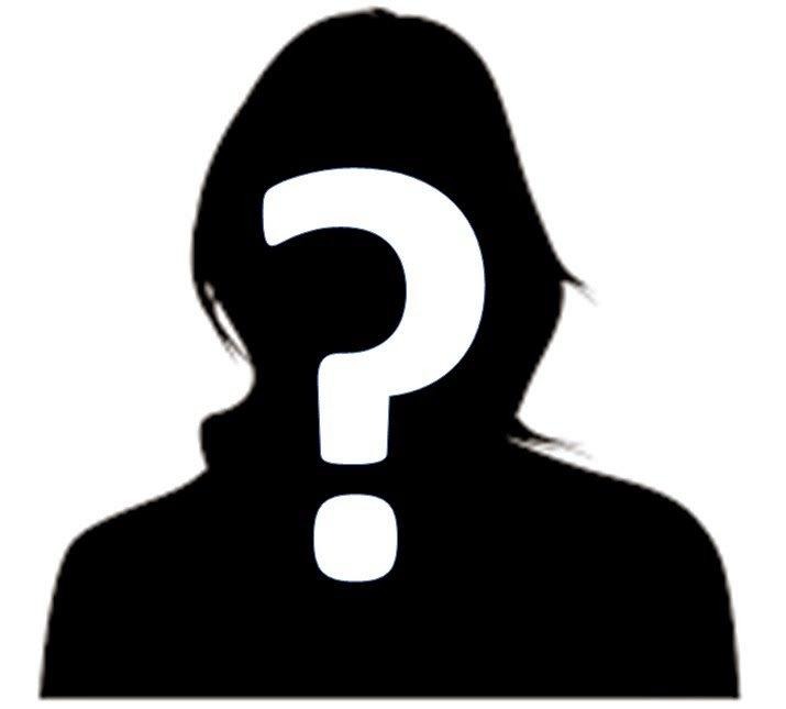 I just finished interviewing an incredible person. Let's play a little guess who! No cheating!!! Put your guess below and tune in Tuesday to find out who it is! She did the interview to promote an upcoming concert appearance. She's a Tony-nominated actress. Two SAG Award
