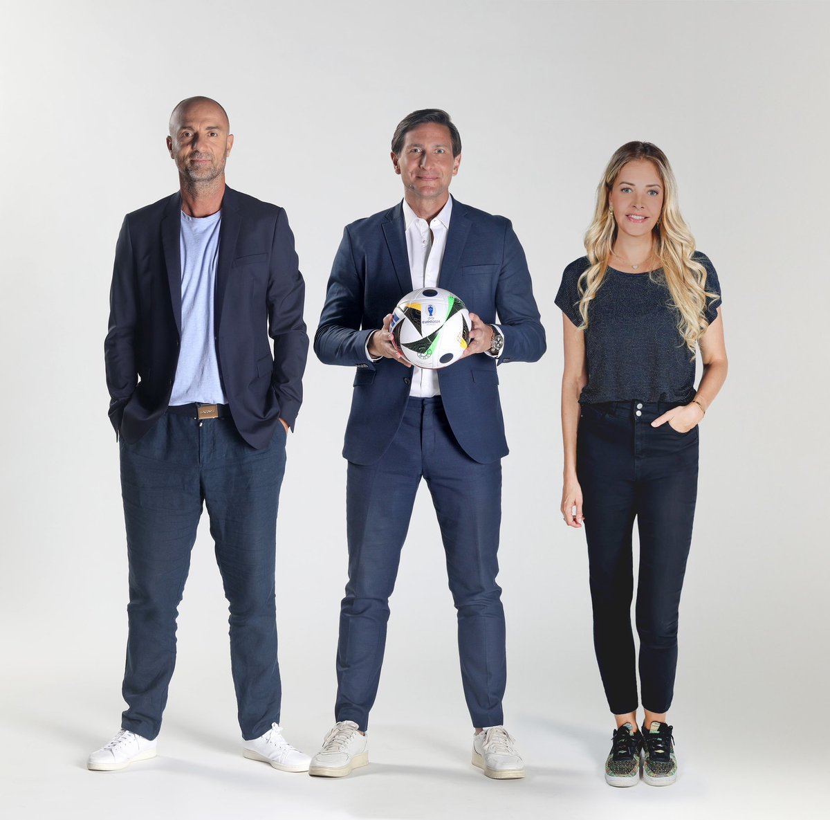 ⚽️ Euro 2024 @M6pro @RTLFrance @RTLFoot avec @XavierDomergue Duga, Éric Silvestro, @BaptisteDurieux @PhilSANFOURCHE @ngeorgereau 🤩 🇩🇪