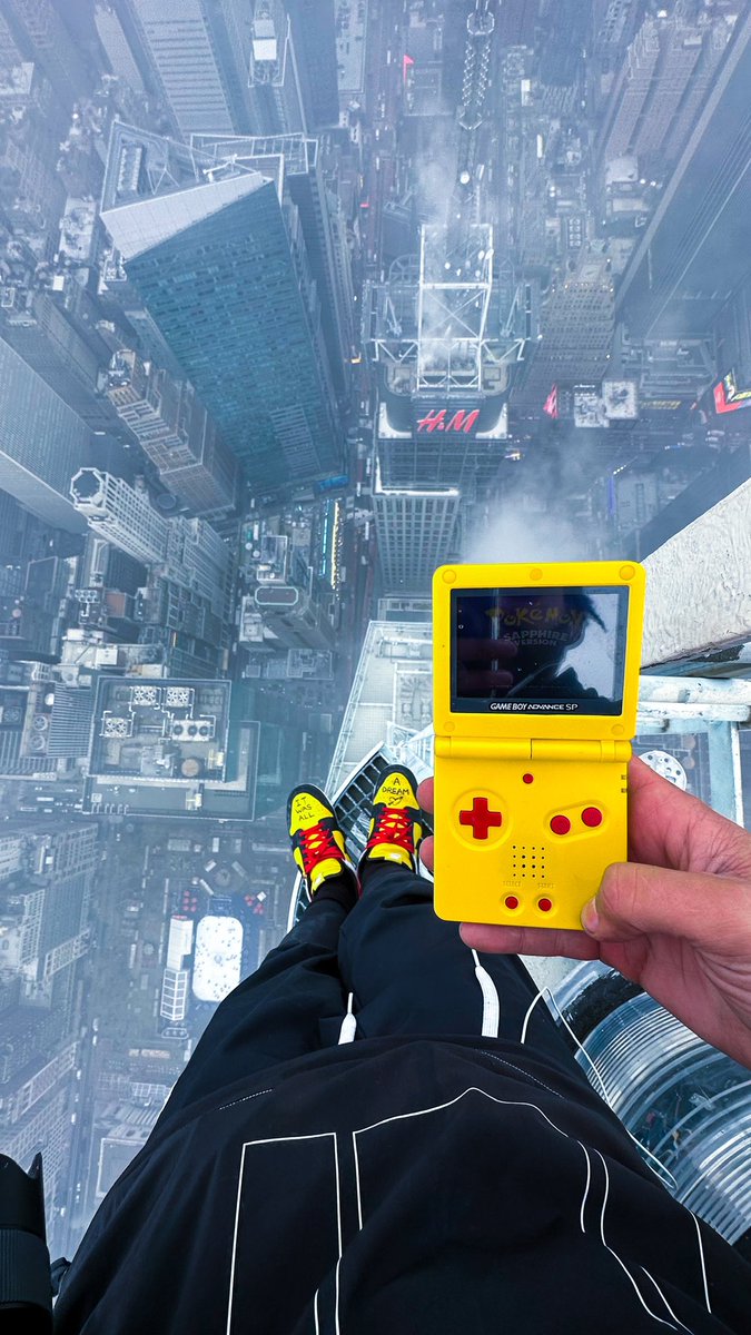 Took my gameboy to work ⚡️