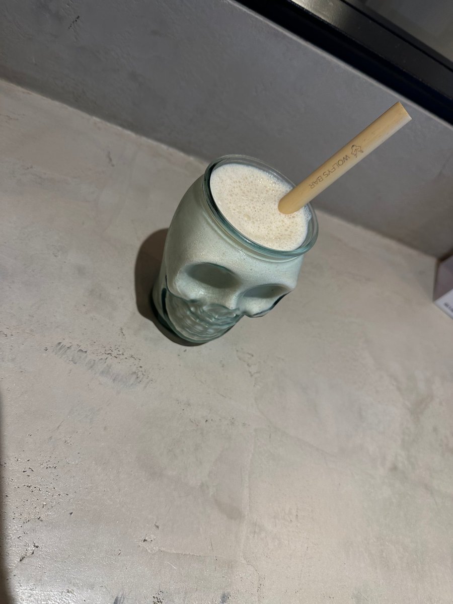 Indulge in an African delight at Wolfy's Bar with our bestselling Elephant Shake! Vanilla ice cream + amarula liqueur = pure bliss. Try it now! #WolfysBar #ElephantShake #AfricanFlavors 🌍 linktr.ee/wolfysbar