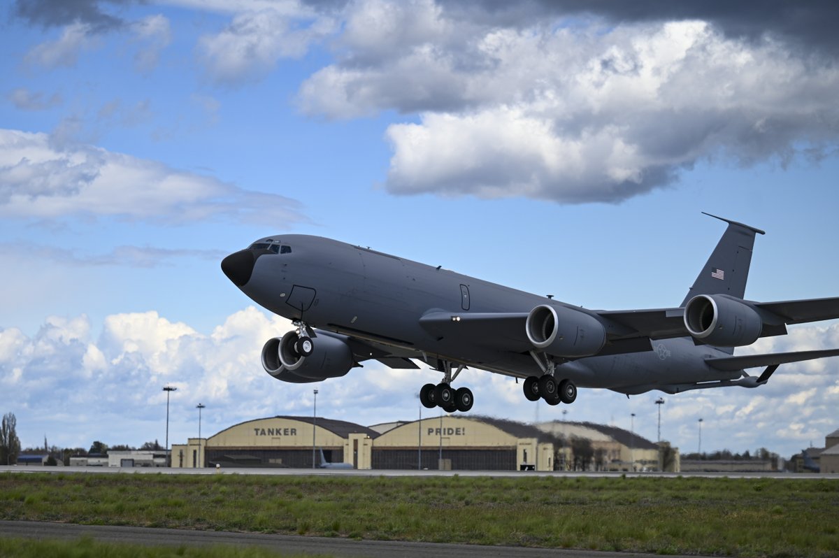 Fighters ✅ Bombers ✅ Tankers ✅ @AirMobilityCmd's exercise Royal Flush brought together aircraft from multiple Major Commands, demonstrating our collective ability to respond to any global contingency at a moment's notice. @AFGlobalStrike | @USAFReserve