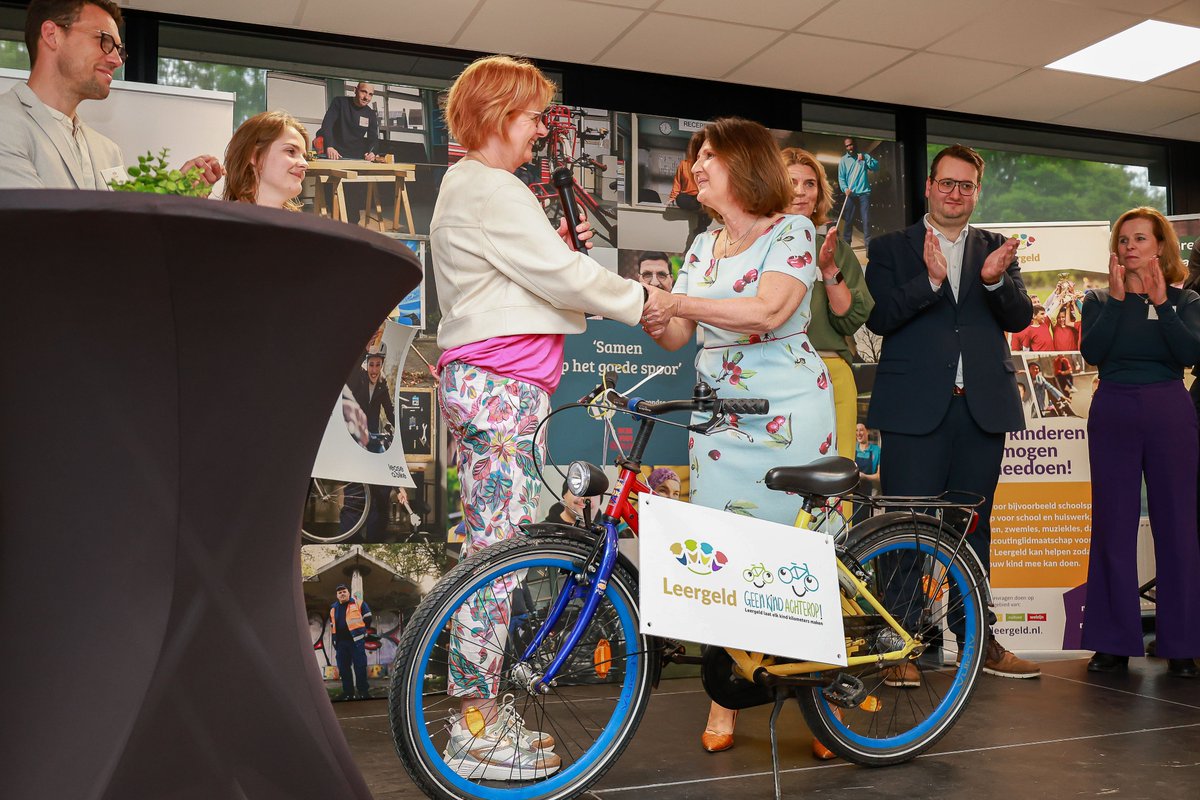 Op 16 mei 2024 trapte we de campagne "Geen Kind Achterop!" af. Jaarlijks helpen wij meer dan 37.000 kinderen aan een fiets. Met deze campagne vragen we in mei en juni extra aandacht voor het belang van een goede fiets voor elk kind in Nederland door inleveracties in het hele land