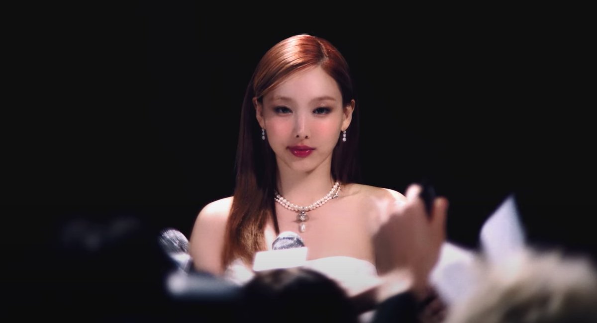 AboutMusicYT's tweet photo. TWICE's Nayeon for her solo album trailer. https://t.co/p2qh3UBmUH