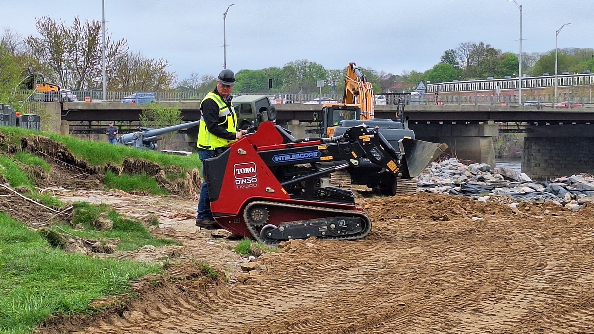 We're inspired by the volunteers kickstarting restoration efforts this week at Veteran’s Memorial Park in Lewiston, Maine. Through our partnership with the ARA Foundation, we're honored to support and help rebuild this vital memorial for Maine and pay tribute to our veterans.