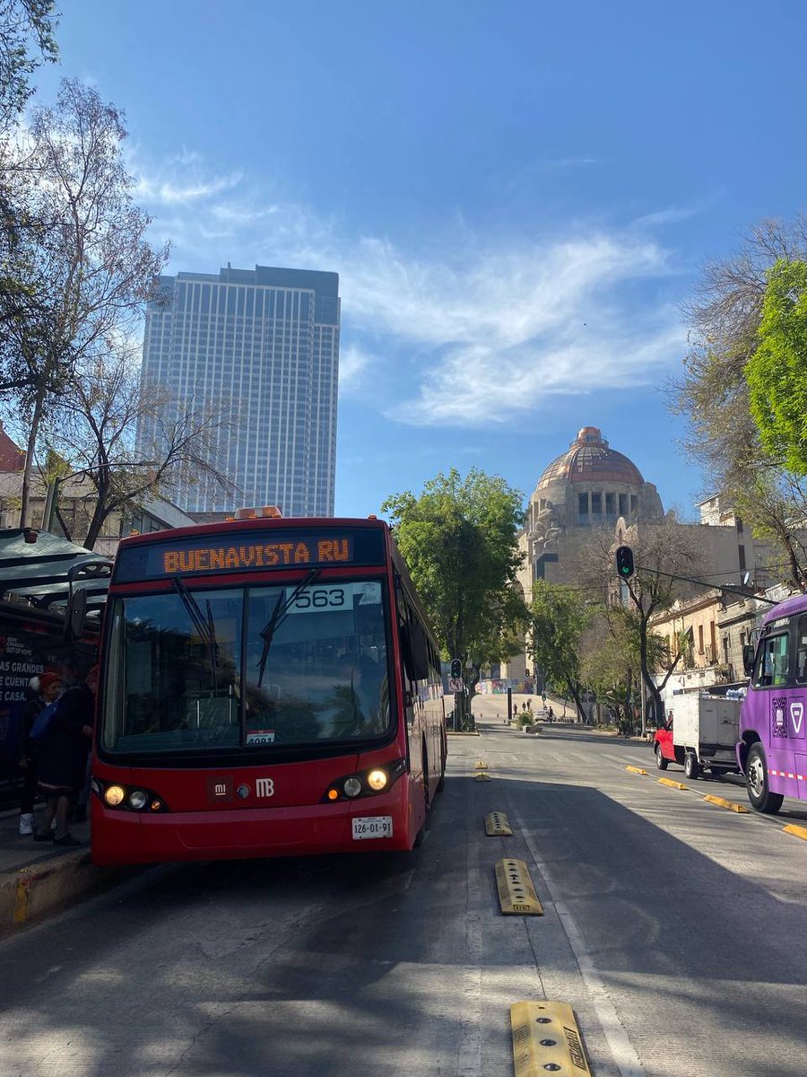 Bonito día 💫
Deseamos que tengas un buen viaje en #Metrobús 🚌