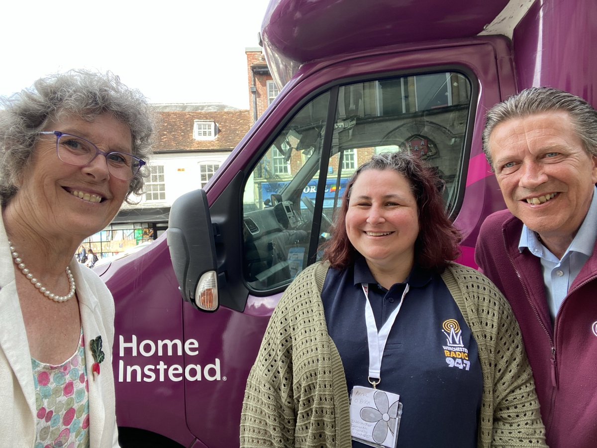 Dementia Awareness Week and glad to meet with Anna and Tony at the Awareness bus this afternoon. It was a daunting experience to go into the bus and see what life would be like for a person living with advanced dementia. #dementiaawareness #winchestercitycouncil