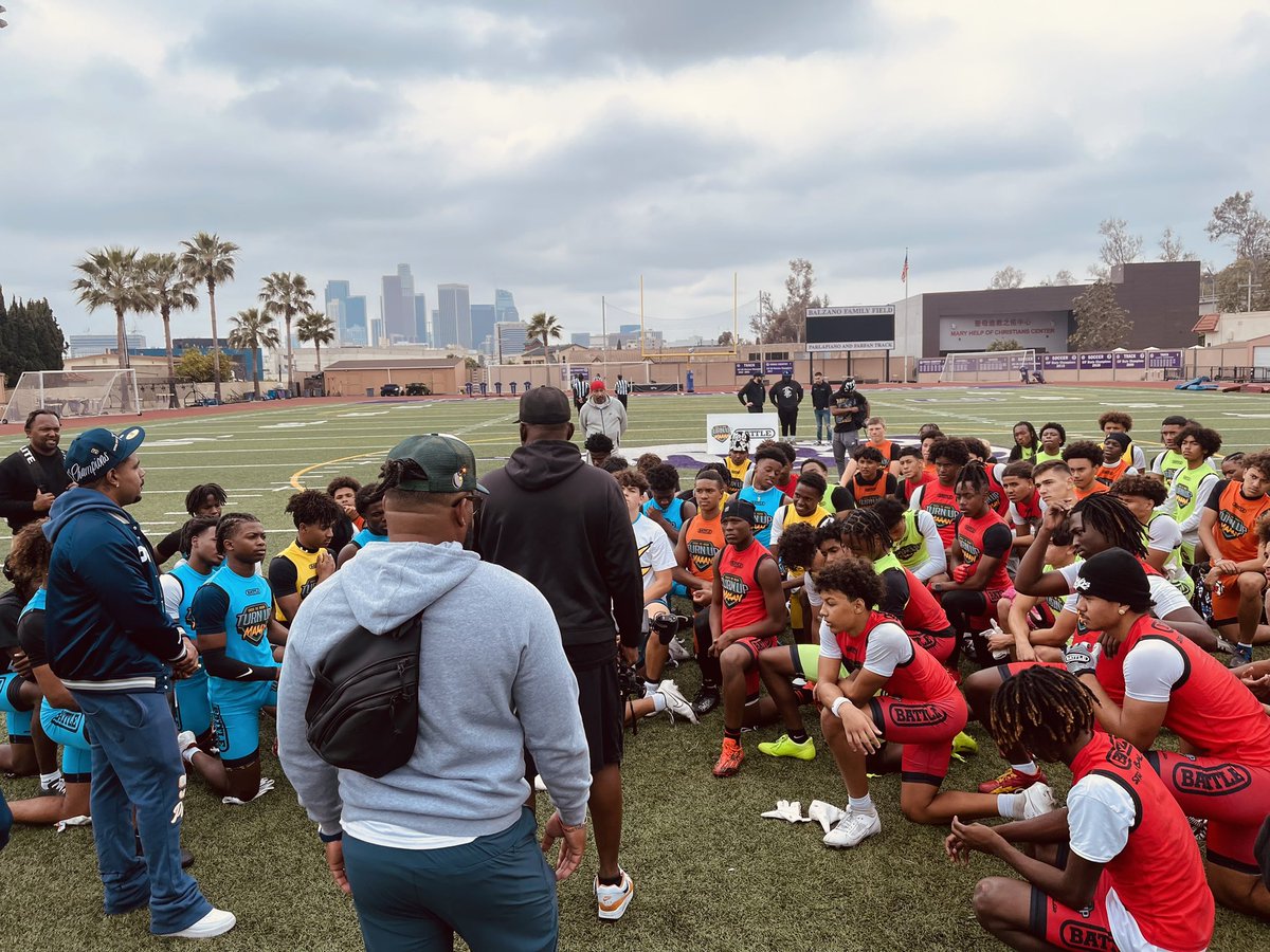 🗣️Don’t just talk about it be about it. Shout out to @UTRScouting @_UnderTheRadar_ for making a difference in many lives. We salute you🫡 Ike and Rome Show #WininLife