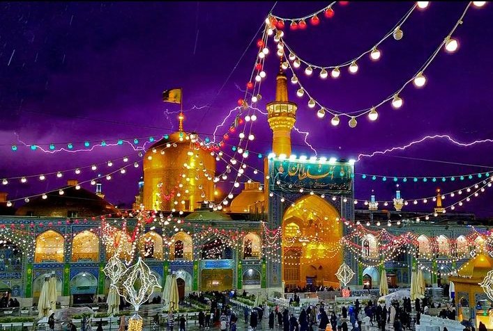 Peace and blessings be on you, and on the atmosphere of your holy shrine O'King of Mashad❤️