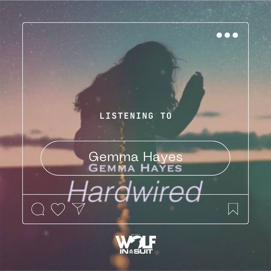 #IndieMusic: 'Hardwired' by @gemma_hayes 

#indie #indiepop #indiefolk #hardwired #gemmahayes #ireland #newmusic #newmusicalert #wolfinasuit #musicblog #indieartist #singersongwriter #newmusic2024 #mustlisten #newmusicfriday 

Listen at: wolfinasuit.com/station/hardwi…