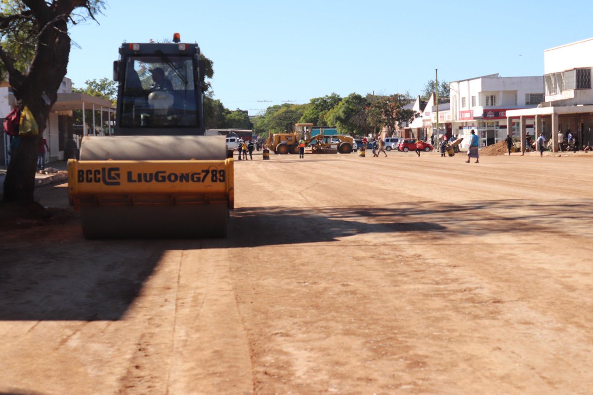 The City of Bulawayo is currently conducting road works on George Silundika Street. The extent of works stretches from Leopold Takawira Street to 1st Avenue, approximately 1km including side roads and with the Width from kerb to kerb averaging 18m.