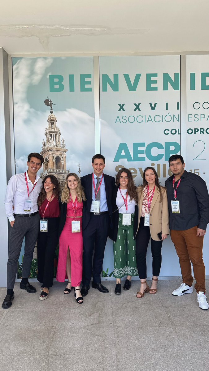 claudia_cabau's tweet photo. Agradecida un año de más de poder formar parte de la gran família de @vallhebron, este año con un toque especial con la más que merecida beca fellowship de @ArturoCirera en el congreso de la #AECP24 en Sevilla. Orgullo de equipo!! @AECP_FAECP @aecirujanos https://t.co/AxnBhPNRXF