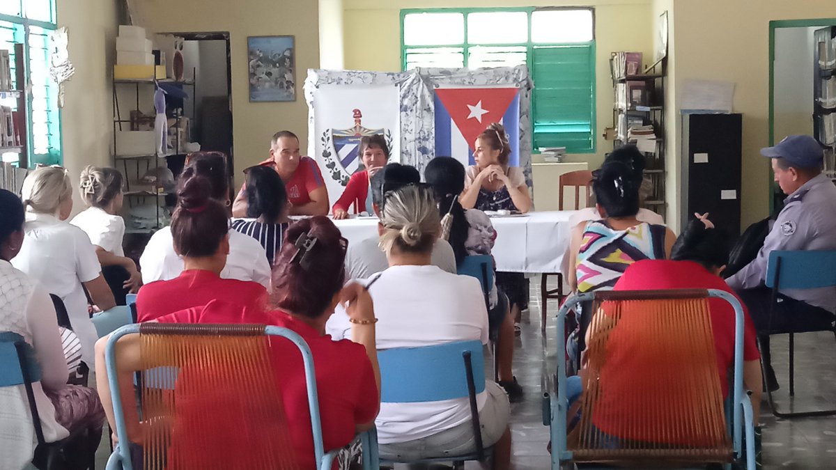 Se realiza reunión del Consejo Popular Obdulio Morales analizando los planteamientos,los controles populares efectuados y vinculación con los delegados. Presidido por la dirección de la AMPP @Saily25681576 #SanctiSpíritusEnMarcha #Cuba #QueNadieQuedeAtrás
