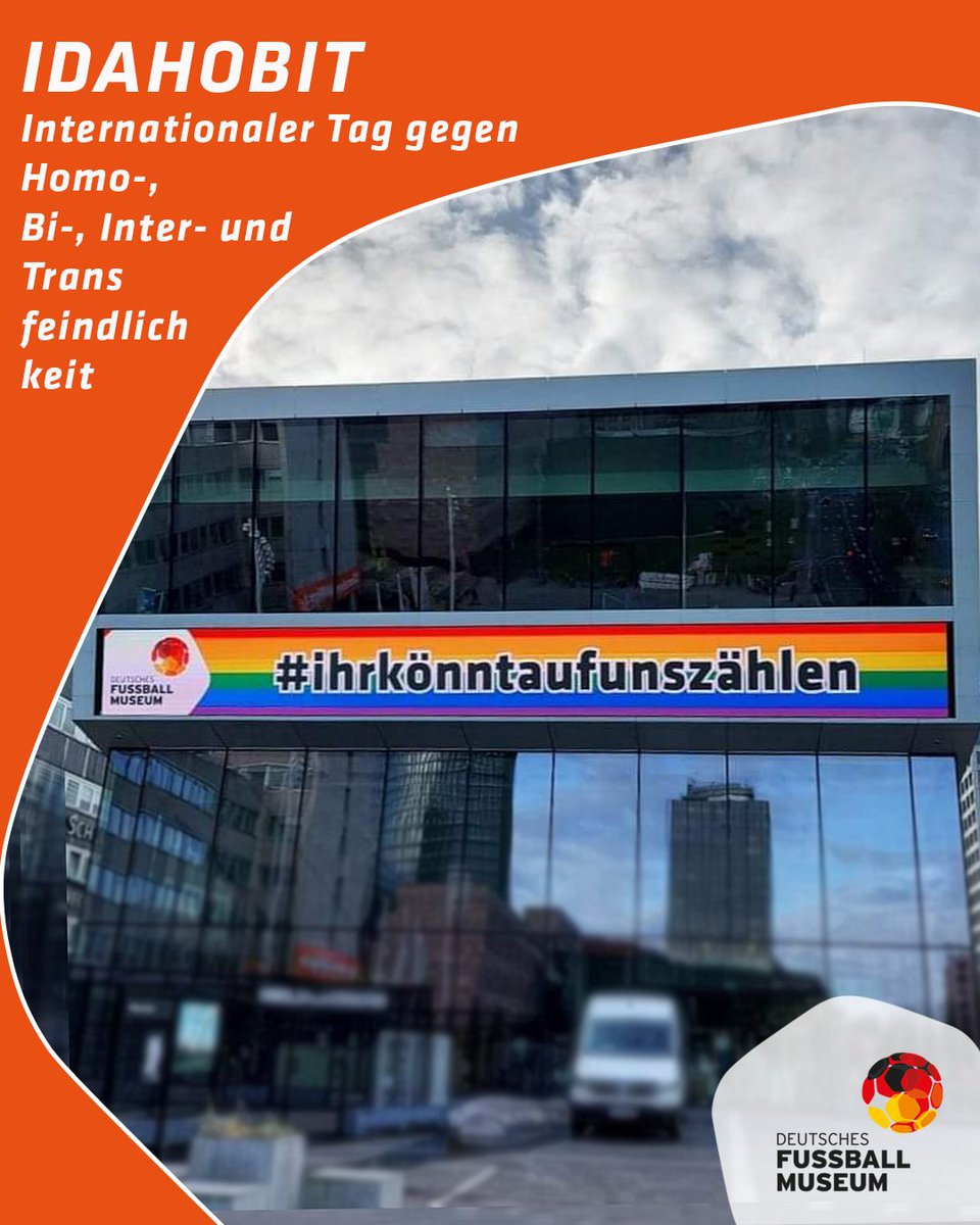 Die Aktion #ihrkönntaufunszählen ist schon einige Jahre alt, die Aussage dahinter immer noch aktuell. Fußball soll ein sicherer Bereich sein, in dem Menschen niemals aufgrund ihrer Sexualität angefeindet werden. Ihr könnt auf uns zählen! 🏳️‍🌈

#IDAHOBIT