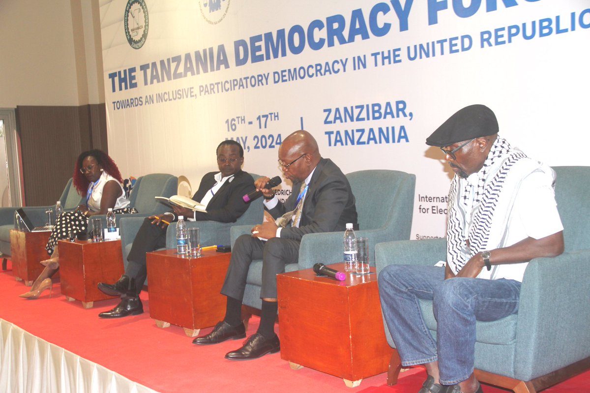 We just concluded the #TDF2024 with thought provoking discussions on the constitution, information expression and regulation as well as whether the concept of democracy is foreign to Tanzania’s culture and political traditions. @FNF_Africa