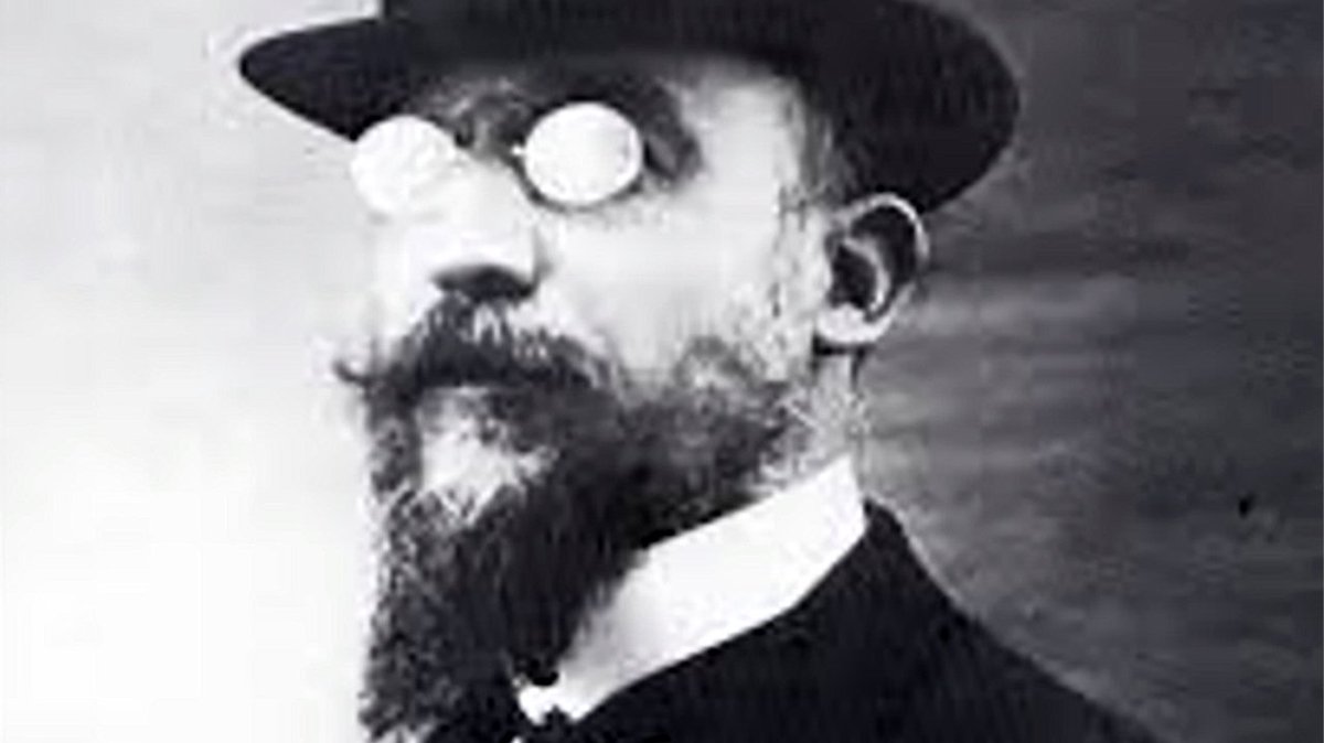 Although I can't say I find Satie's music 'nourishing', his calculated wackiness was culturally apt. Pieces like “3 Pieces in the Shape of a Pear”, “Flabby Preludes for a Dog” and “Desiccated Embryos” rewardingly deflate Wagnerism's excesses in a characteristically French way.