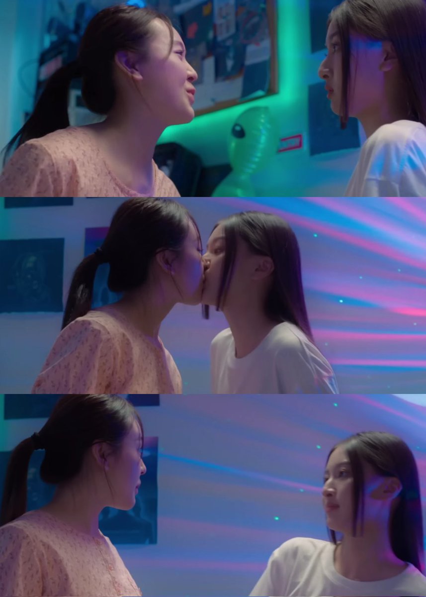 aylin kissed luna!! #23point5EP11