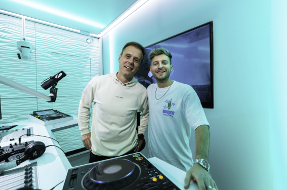 𝐃.𝐎.𝐃 tweet media