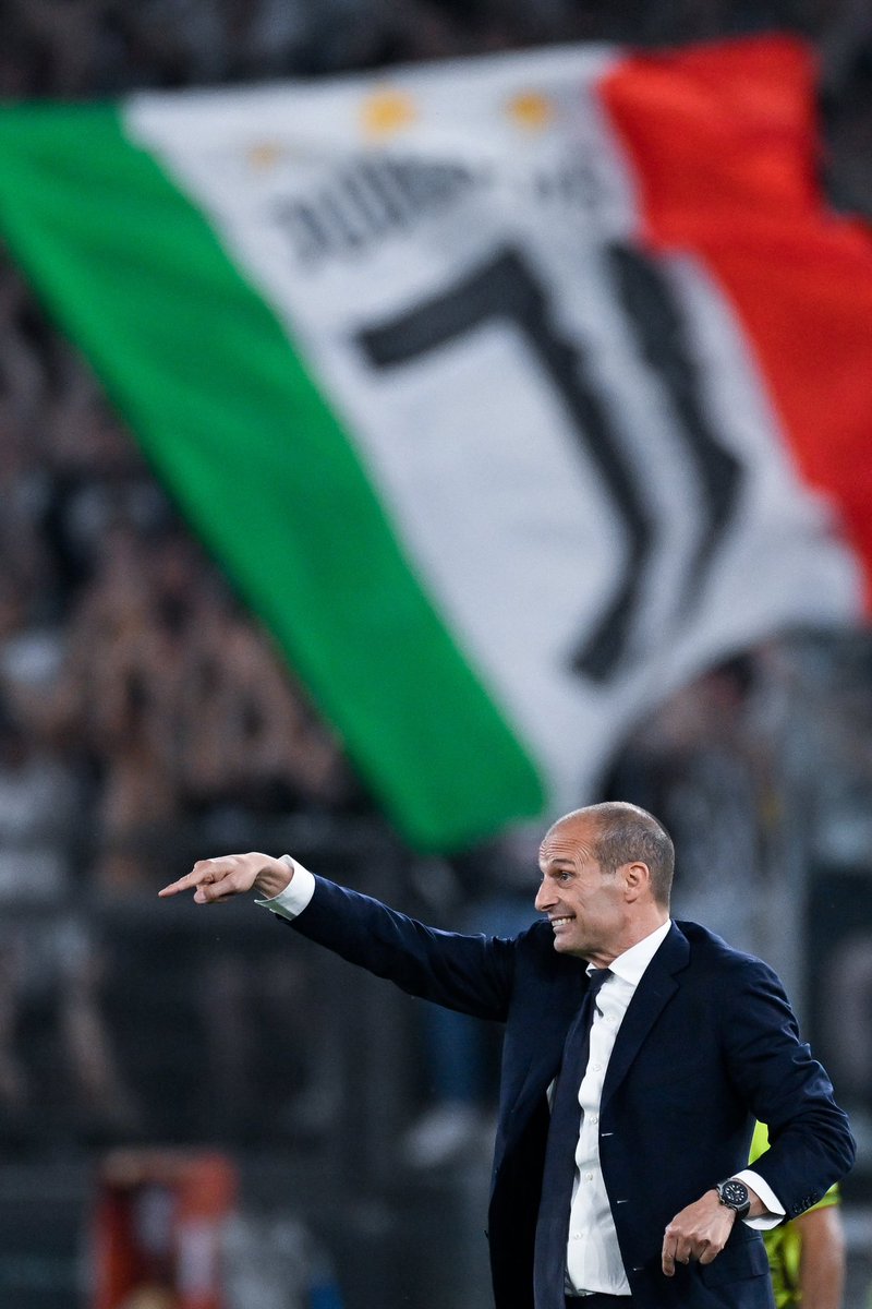 juve_belgique's tweet image. 🚨 | BREAKING : MASSIMILIANO ALLEGRI EST RENVOYÉ PAR LA JUVENTUS AVEC EFFET IMMÉDIAT ! ❌️⚪️⚫️

(🟢 @romeoagresti)