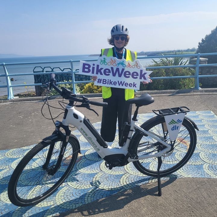 #Bikeweek
Free Slang Greenway Heritage Cycle Tour, tomorrow Sat 18th May @11am.
Cycle the Slang Greenway from Dundrum to Marlay Park. 
Assemble at the Ardglass entrance to the Slang Greenway (own bike required).
For full BikeWeek programme please visit   
bikeweek.ie