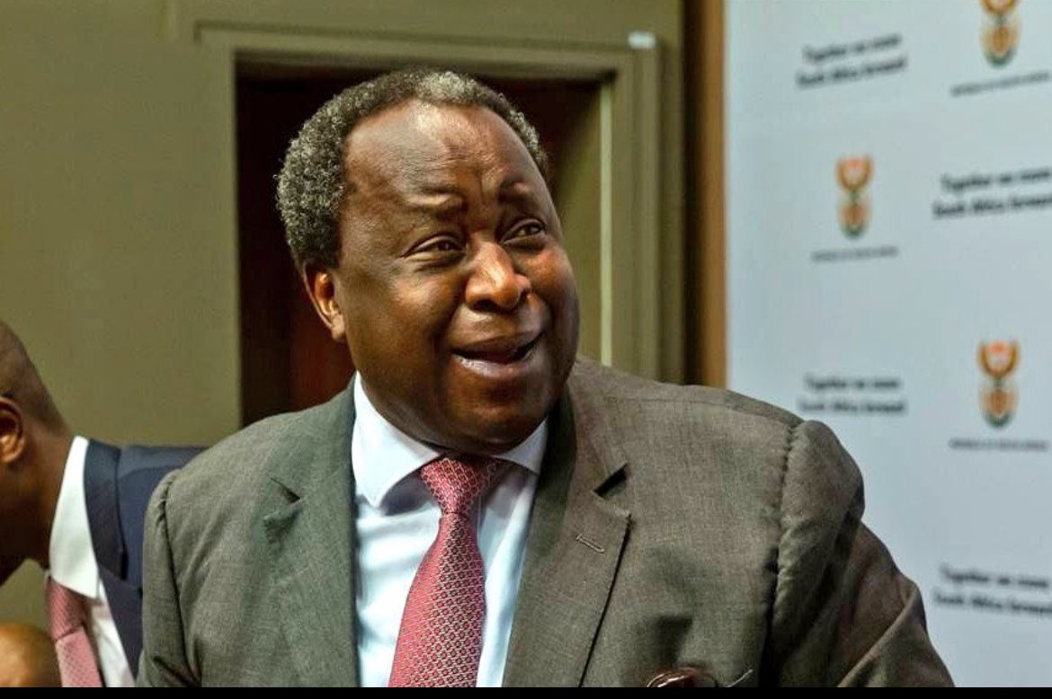 Chriskxpen's tweet photo. @tinomabwe @chiyangwa2679 @JobSikhala20707 @nelsonchamisa @DubekoSibanda @chbayaamos @ChaibvaG @citezw @ChatuBellamine @cozwva @DavidColtart @dhonzamusoro007 But why https://t.co/BvZF5inQ0P