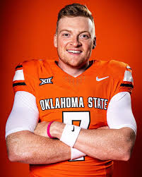 Current @cowboyfb QB Alan Bowman is joining us as a celebrity golfer! 🏈 29 starts, 39 games played, 8,800+ yards of offense, & more than 50 touchdowns in his career. Let's talk about that 334-yard passing performance in OSU’s BEDLAM win! Welcome, Alan! @eddiesuttonfdn | @osucvc