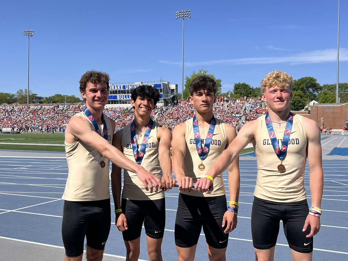 The Rams’ time of 3:32.58 also set a new Glenwood school record

From left (reverse relay order): Andrew Smith, Victor Cruz, Trey Darden, Payton Longmeyer