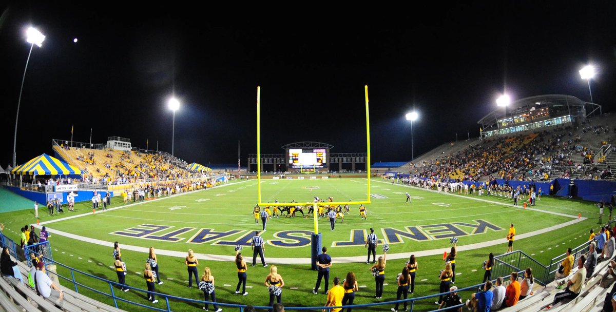 #AGTG Blessed to receive an offer from from Kent State #KentGRIT <a href="/CoachKenniBurns/">Kenni Burns</a> <a href="/BillTeerlinck/">Bill Teerlinck</a> <a href="/COACH_ONEIL/">HAYES FOOTBALL</a> <a href="/CardinalHayesFB/">Cardinal Hayes Football</a> <a href="/CoachJFigueroa/">Jay Figueroa</a> @BXCoachEd @RivalsFriedman <a href="/MohrRecruiting/">Brian Mohr</a> <a href="/BrianDohn247/">BrianDohn247</a>