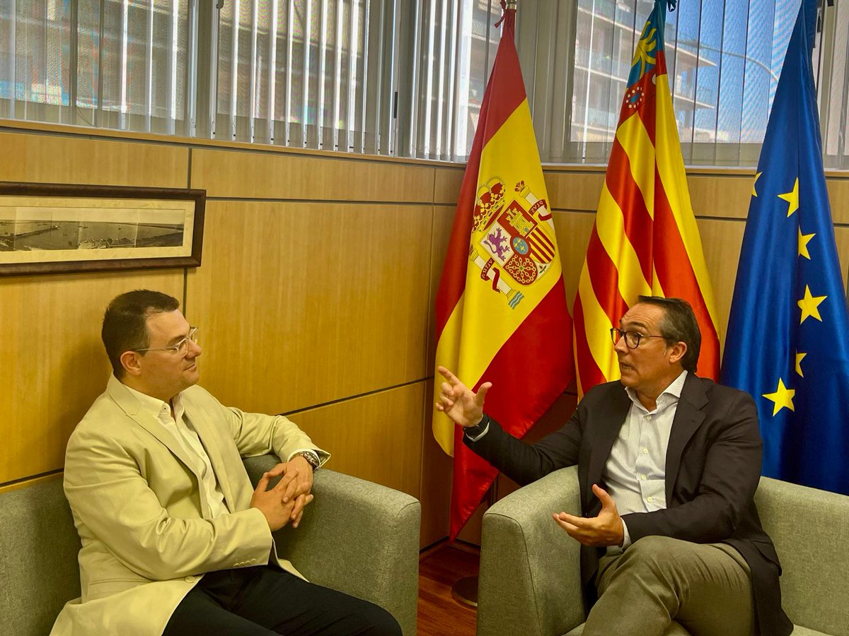 noticies_d's tweet image. PORTCASTELLÓ I XARXATEC// PortCastelló i Xarxatec crearan un consell assessor per a seguir avançant en el desenvolupament del nou hub tecnològic
noticiesdigitals.com/portcastello-i…
@portcastello #Xarxatec #noticies