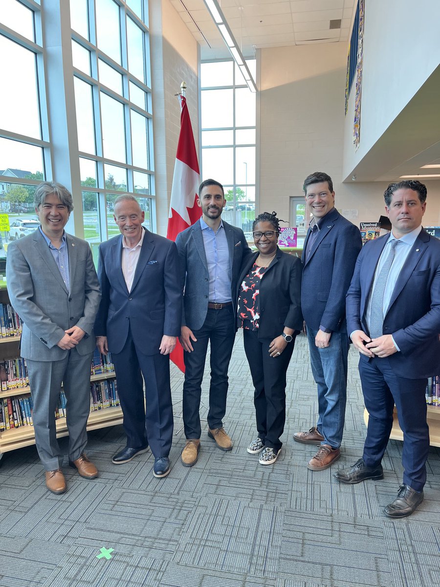 Great day in Durham Region and Whitby. Over $100 million dollars will be invested in building five schools and one redevelopment. There will be two new west Whitby schools and completed in 2026. Thank you to ⁦@lornecoe⁩ and ⁦@Sflecce⁩ for all your work!