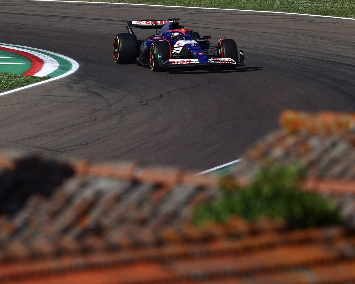 25 minutes remaining in FP2 ⏱️

Yuki - P3 
Daniel - P11