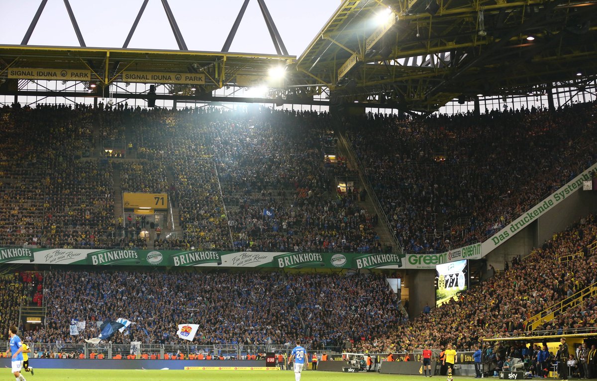 Trotz dieser enttäuschenden Saison begleiten uns morgen knapp 6⃣0⃣0⃣0⃣ Lilienfans nach Dortmund. Wir können uns nur vor Euch verneigen! 💙 #sv98 #BVBSVD