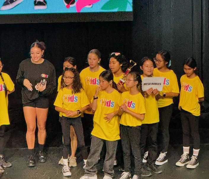 Congrats to our Conga Kids from Mesa Robles, who showstopped their way to fourth place against 200 schools at last night’s Conga Kids Finale! The top five schools concluded the evening by dancing on stage with their trophies to celebrate another successful year of Conga Kids!