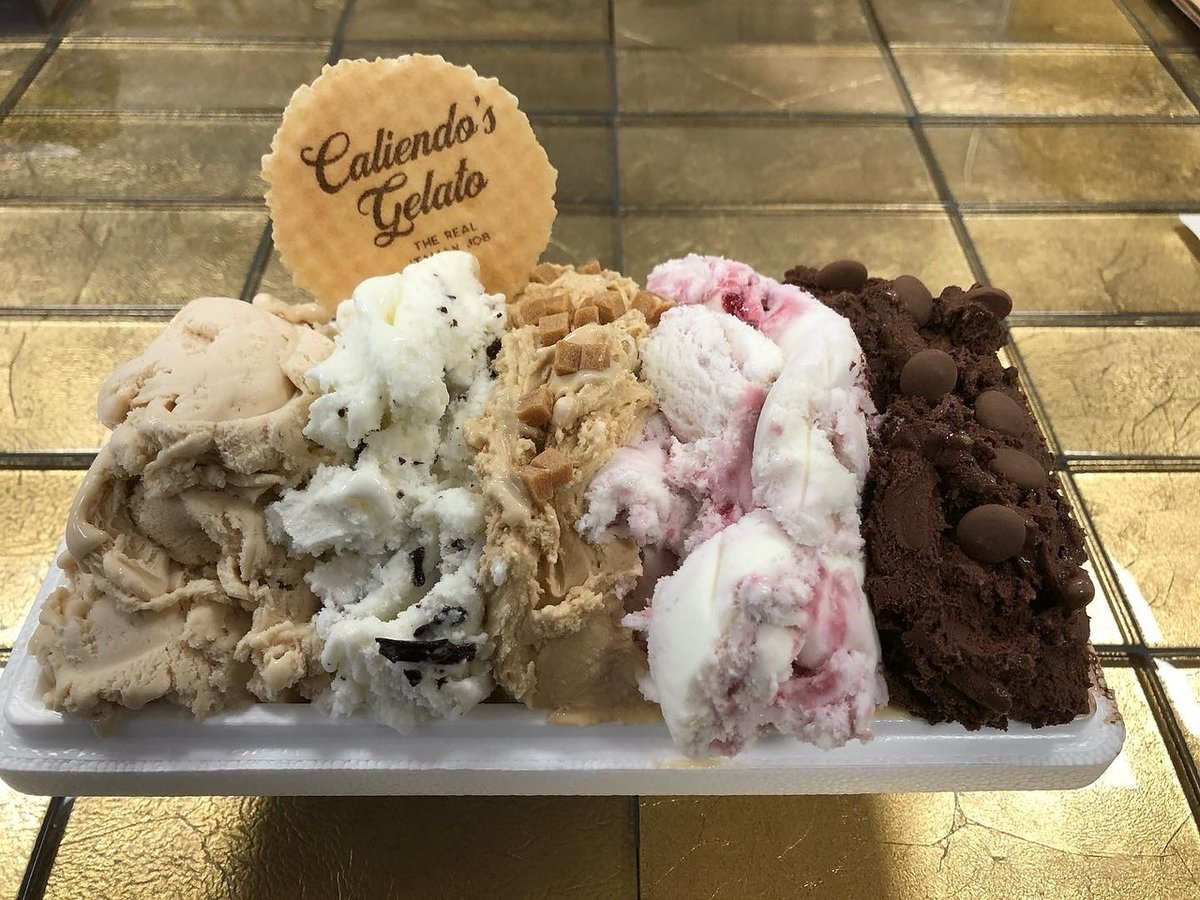 'Get ready for a delicious Friday night treat with our award-winning Thermotubs! 🍨🍧 Pick up yours tonight and indulge in the best gelato and ice cream in town. What's your favorite flavor? #gelato #icecream #desserts #awardwinning #happiness #summervibes #london #kentishtown'