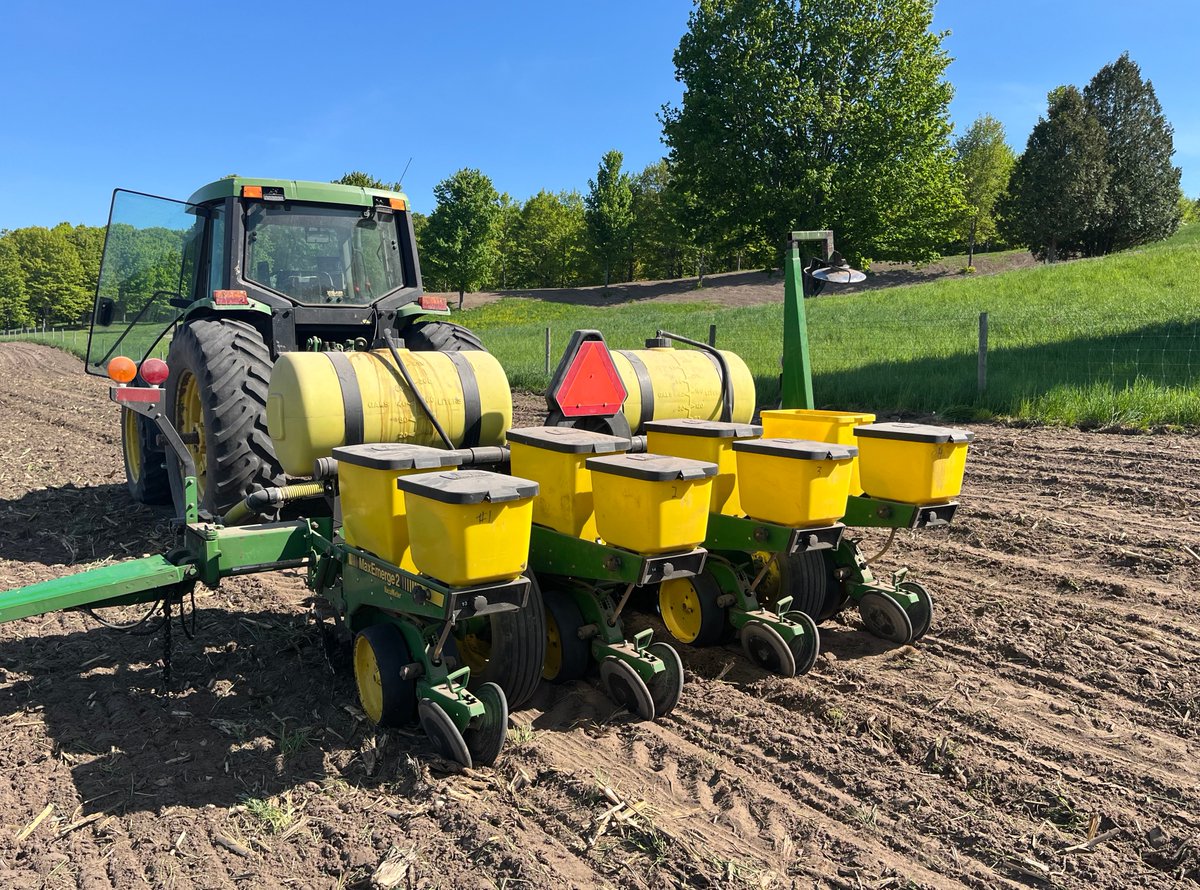 Planting corn in northern Michigan today! This customer has been a big believer in 7-21-3 and #Kelpak for years. Given his light soils, we added #LiquiLife and #BIOGEL LC to the mix this year. We are excited to see our nutrient & water retention product results! #bootsontheground