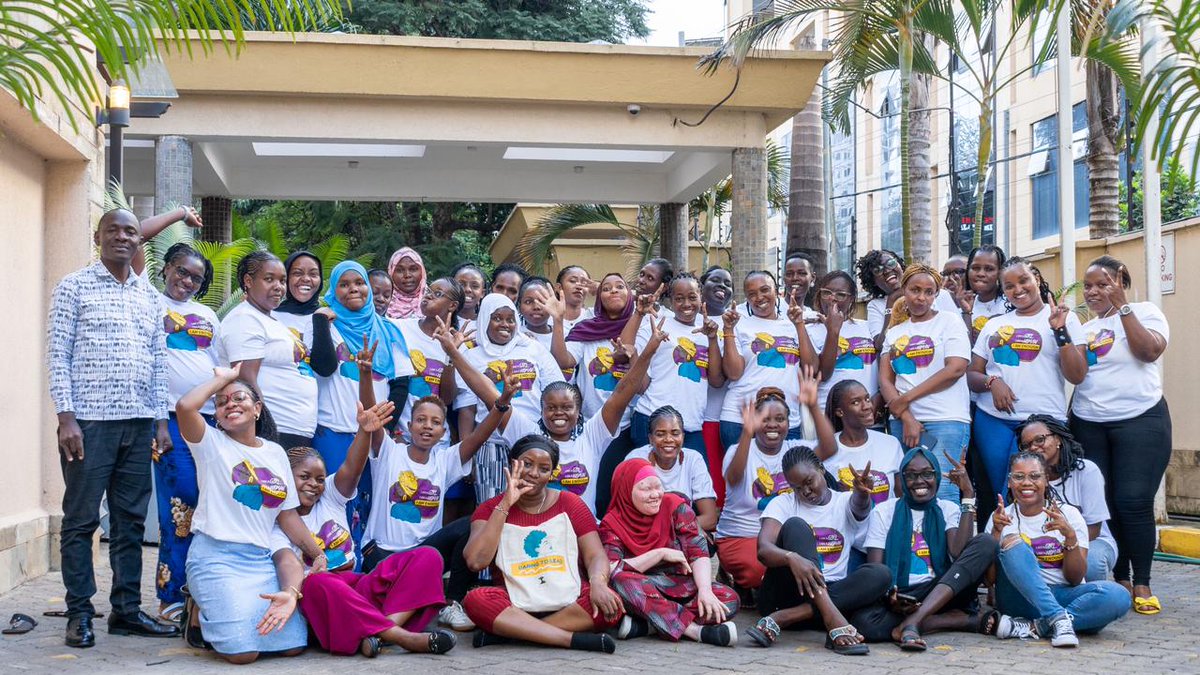 prolyne.medium.com/i-am-a-girl-i-…

Women are the backbone of so many aspects of our world, and their contributions to our communities as changemakers are invaluable. 

Click to read more✨
<a href="/awdf01/">African Women's Development Fund</a>
