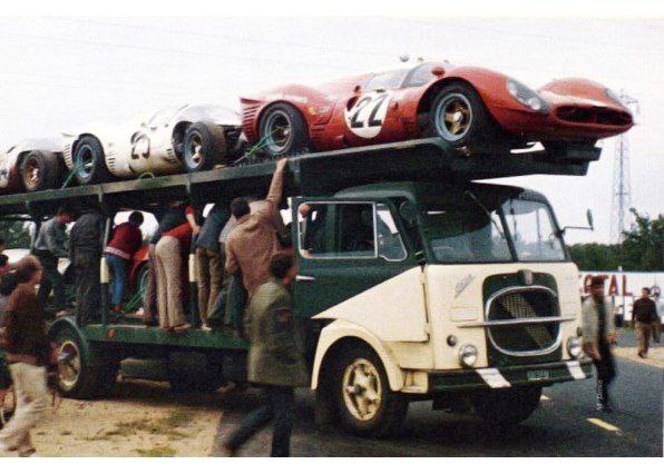 RSF_Motorsport's tweet image. 🇫🇷 #LeMans '1967

The transporter, on board of which you can recognize the Sefac #Ferrari 330 P4 of Lorenzo Bandini (which did not start in the end), as well as the #NART 412P of Pedro Rodriguez .